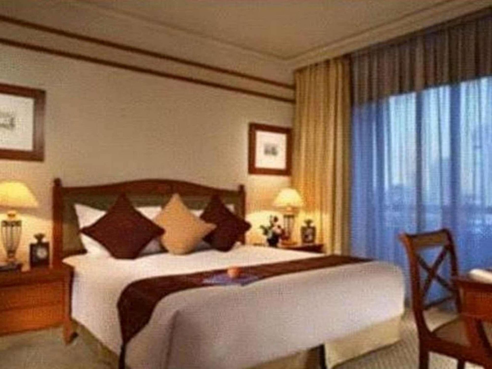 Somerset Grand Citra Jakarta Exterior photo
